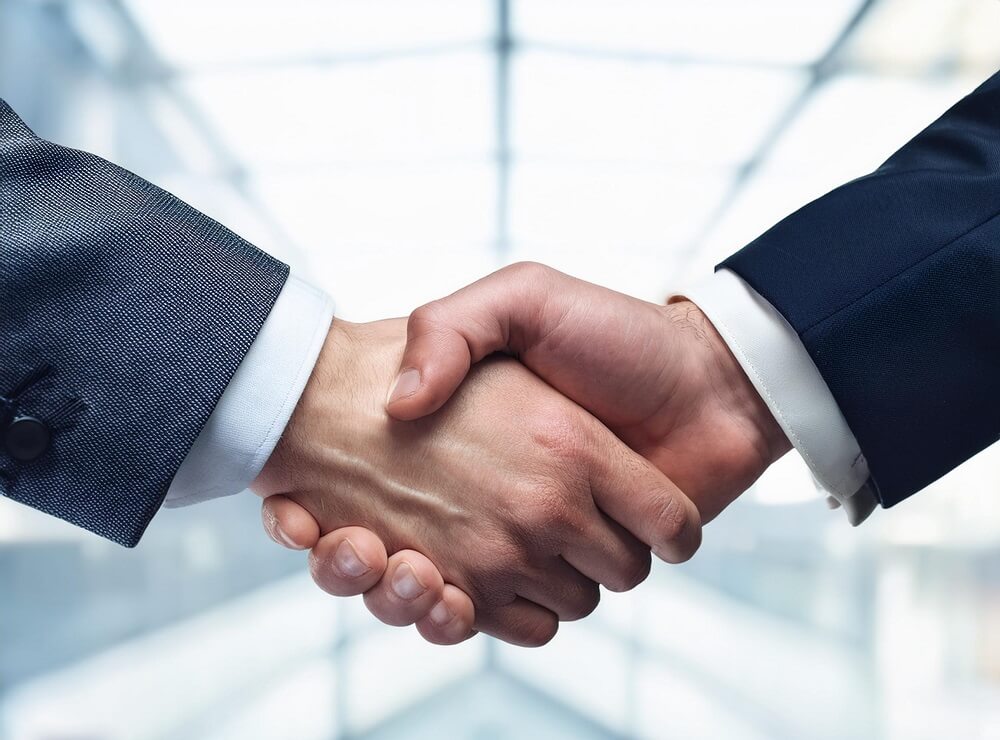 handshaking for successful affiliate deal